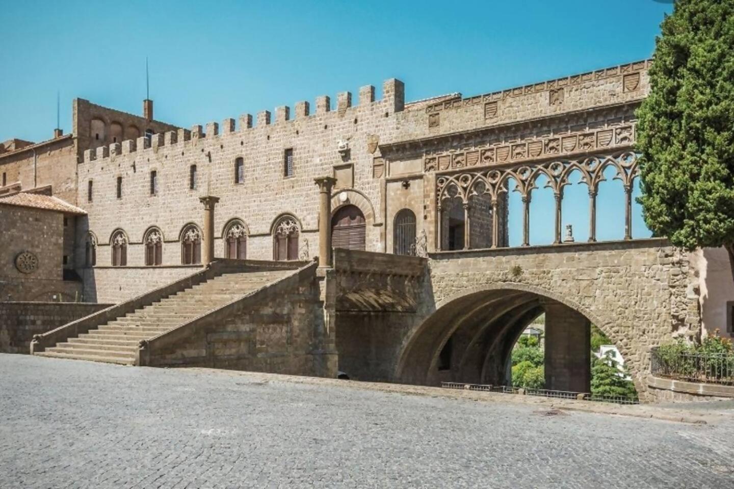 Casa Nel Centro Storico Viterbo Fornito Di Tutto Apartment Exterior photo