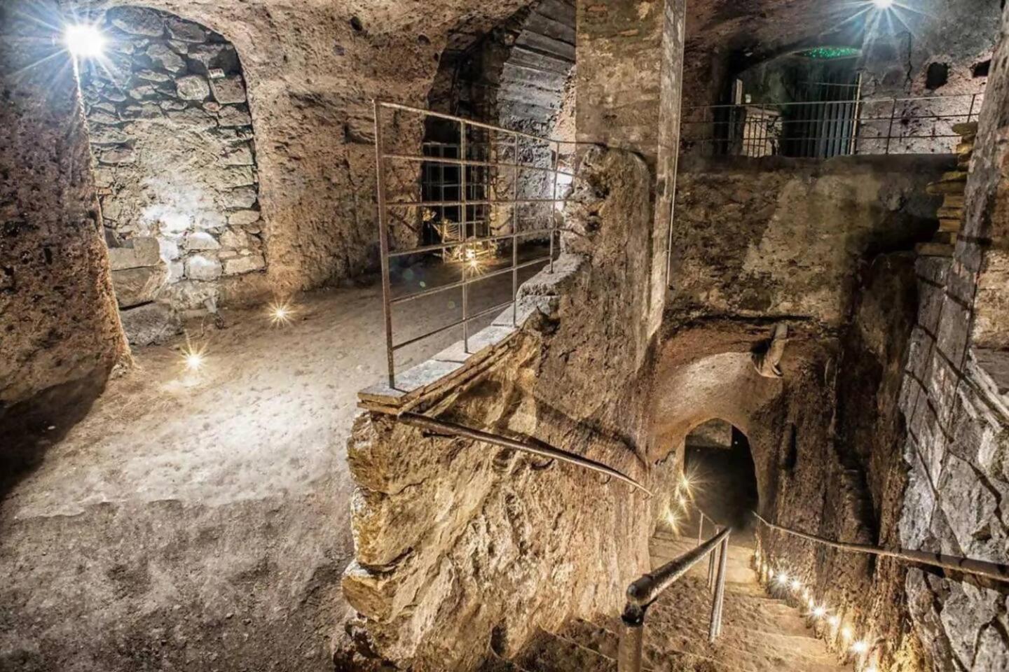 Casa Nel Centro Storico Viterbo Fornito Di Tutto Apartment Exterior photo